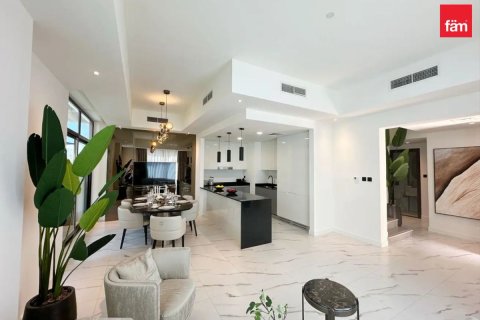 Villa itt: Dubai, EAE, 4 hálószoba, 288 m², azonosító: 646697 - fénykép 3