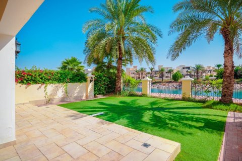 Al Hamra Village、Ras Al Khaimah、UAE にあるタウンハウスの賃貸物件 3ベッドルーム、250 m2、No656697 - 写真 23