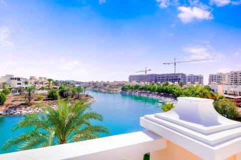Al Hamra Village、Ras Al Khaimah、UAE にあるタウンハウスの賃貸物件 3ベッドルーム、250 m2、No656697 - 写真 1