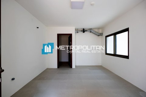 Vila di Abu Dhabi, UAE 6 bilik tidur, 2032 meter persegi № 695827 - foto 21