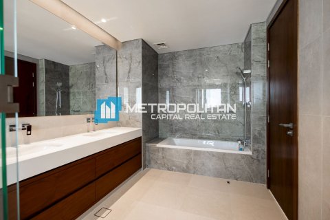 Vila di Abu Dhabi, UAE 6 bilik tidur, 2032 meter persegi № 695827 - foto 24