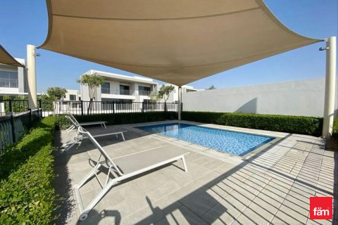 Снять в аренду виллу в Дубай Хилс Эстейт, ОАЭ 4 спальни, 349м2, № 662433 - фото 1