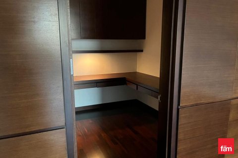 Apartament de vânzare în Downtown Dubai (Downtown Burj Dubai), Dubai, EAU 2 dormitoare, 152.3 mp.  №645877 - poză 11