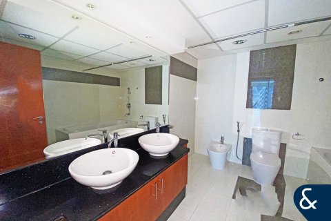 Apartment in DIFC, Dubai, UAE 1 bedroom, 92 sq.m. № 697980 - photo 12