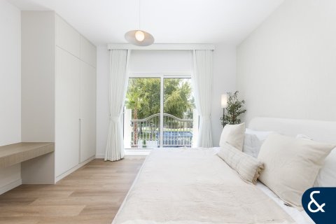 Vila di Dubai Sports City, Dubai, UAE 5 bilik tidur, 446 meter persegi № 697957 - foto 11