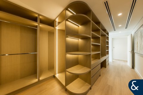 Vila di Dubai Sports City, Dubai, UAE 5 bilik tidur, 446 meter persegi № 697957 - foto 10