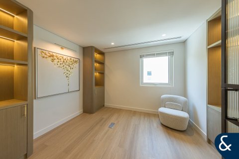 Vila di Dubai Sports City, Dubai, UAE 5 bilik tidur, 446 meter persegi № 697957 - foto 16