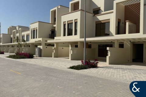 Βίλα σε Damac Lagoons, Dubai, ΗΑΕ 4 υπνοδωμάτια, 211 τ.μ. Αρ. 697960 - φωτογραφία 2