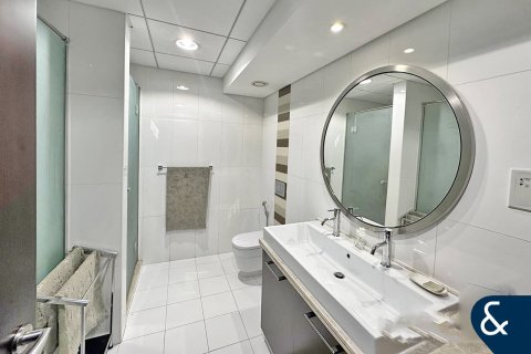 Купити квартиру в Даунтаун Дубай (Даунтаун Бурдж Дубай), ОАЕ 2 спальні, 131м2, № 697958 - фото 8