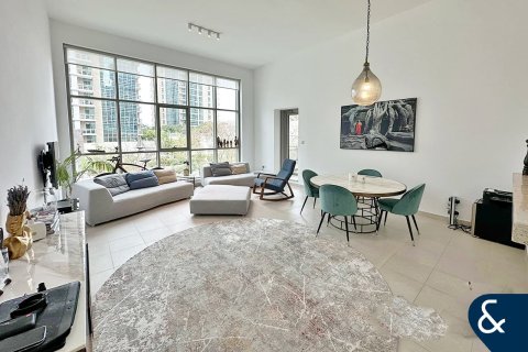 Купити квартиру в Даунтаун Дубай (Даунтаун Бурдж Дубай), ОАЕ 2 спальні, 131м2, № 697958 - фото 3