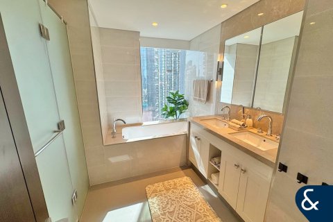 Apartmán v Downtown Dubai (Downtown Burj Dubai), SAE 2 spálne, 156 m2 č. 697961 - Fotografia 12