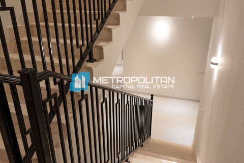 Vila na Yas Island, Abu Dhabi, SAE 5 spální, 672.1 m2 č. 690667 - Fotografia 8