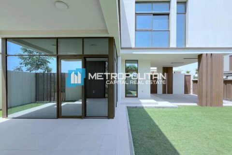 Řadový dům v Abu Dhabi, SAE 3 ložnice, 269 m² Č.: 690663 - fotografie 13