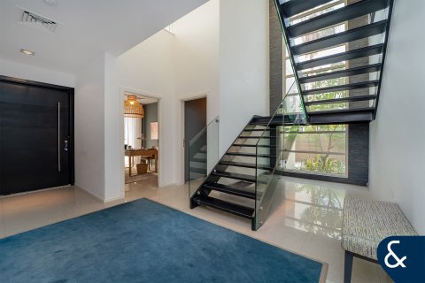 Villa till försäljning i Arabian Ranches, Dubai, UAE 5 sovrum, 575 kvm Nr. 666566 - fotografi 11