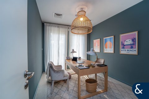 Villa till försäljning i Arabian Ranches, Dubai, UAE 5 sovrum, 575 kvm Nr. 666566 - fotografi 12