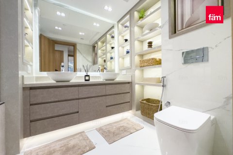 Appartement te huur in Downtown Dubai (Downtown Burj Dubai), Dubai, VAE 2 slaapkamers, 126 vr.m., nr 646807 - foto 22