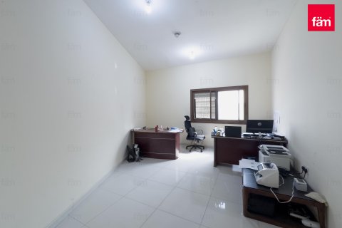 Clădire de vânzare în Dubai, EAU 4176.4 mp.  №646809 - poză 8