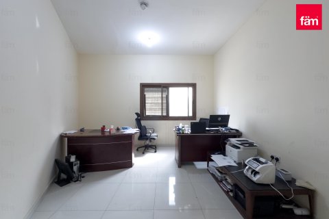 Clădire de vânzare în Dubai, EAU 4176.4 mp.  №646809 - poză 7