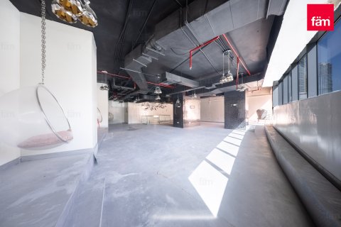 Tienda en alquiler en Dubai Marina, Dubai, EAU 404.3 m2 № 693029 - foto 9