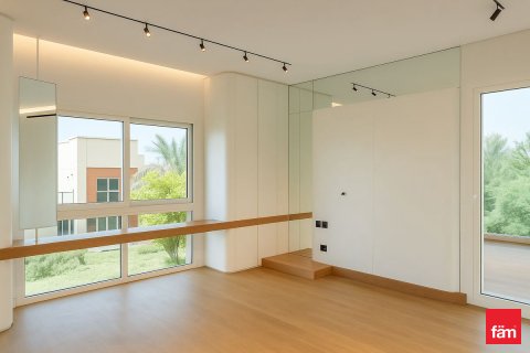 Vila v Al Barsha, Dubai, SAE 4 spálne, 367.2 m2 č. 693025 - Fotografia 7