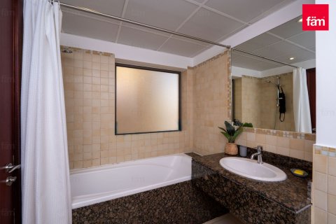 Пәтер Дубай, БАӘ-да 2 жатын бөлмелер, 120.2 м² № 693026 - фото 18