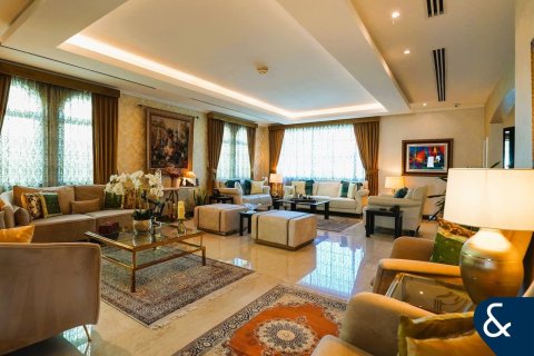 Huvila Jumeirah Park, Dubai, Arabiemiraatit 4 makuuhuonetta, 403 m2 № 667859 - kuva 4