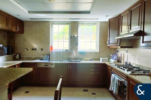 Huvila Jumeirah Park, Dubai, Arabiemiraatit 4 makuuhuonetta, 403 m2 № 667859 - kuva 13