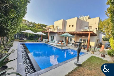 Vila di Meadows, Dubai, UEA 5 kamar tidur, 343 m2 nomor 667860 - foto 4