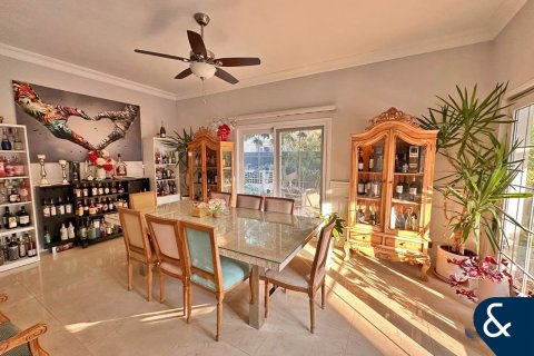 Vila di Meadows, Dubai, UEA 5 kamar tidur, 343 m2 nomor 667860 - foto 5