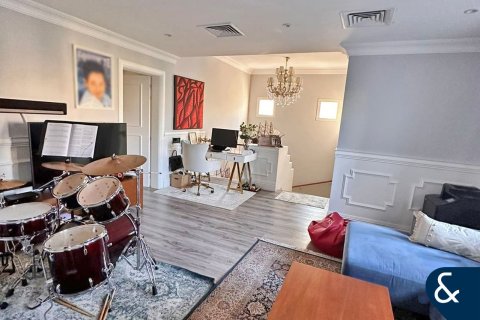 Vila di Meadows, Dubai, UEA 5 kamar tidur, 343 m2 nomor 667860 - foto 10