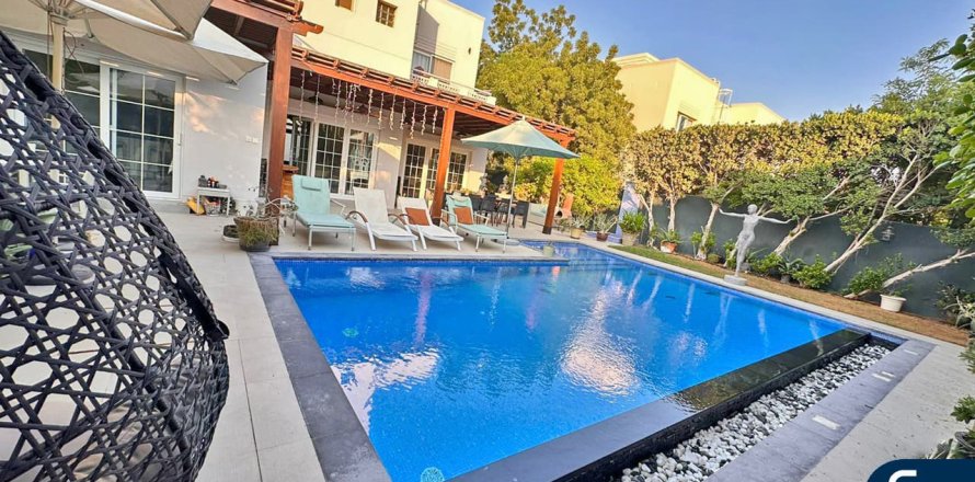 Vila v Meadows, Dubai, SAE 5 spální, 343 m2 č. 667860