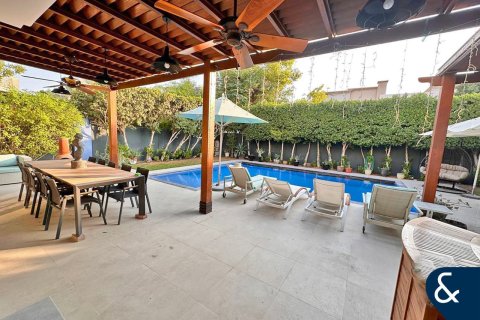 Vila di Meadows, Dubai, UEA 5 kamar tidur, 343 m2 nomor 667860 - foto 6