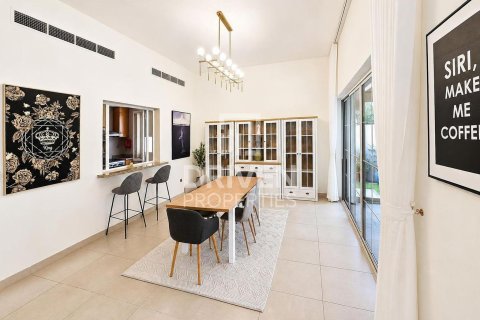 Üürile anda villa asukohaga Nadd Al Sheba, Dubai, AÜE: 4 magamistoaga, 469.9 m² Nr 759749 - pilt 4