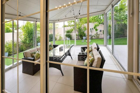 Üürile anda villa asukohaga Nadd Al Sheba, Dubai, AÜE: 4 magamistoaga, 469.9 m² Nr 759749 - pilt 6