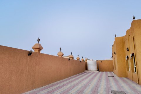 Villa en venta en Al Dhait, Ras Al Khaimah, EAU 3 dormitorios, 929 m2 № 735249 - foto 14