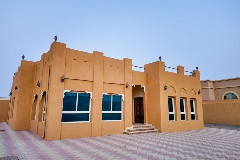 Villa a Al Dhait, Ras Al Khaimah, EAU 3 camere da letto, 929 mq. № 735249