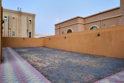 Villa en venta en Al Dhait, Ras Al Khaimah, EAU 3 dormitorios, 929 m2 № 735249 - foto 15