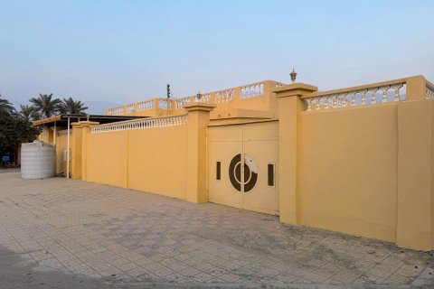 Villa à Al Rams, Ras Al Khaimah, EAU: 6 chambres, 595 m2 № 735250