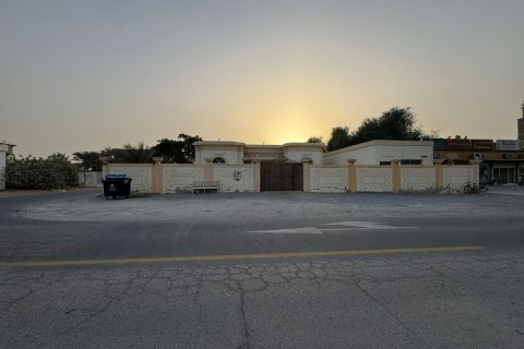 Villa till försäljning i Shamal Julphar, Ras Al Khaimah, UAE 901 kvm Nr. 735248 - fotografi 2