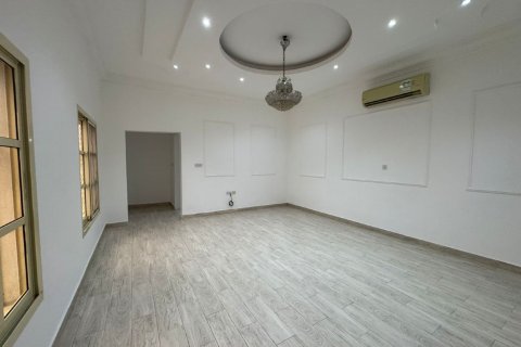 Villa till försäljning i Seih Al Ghubb, Ras Al Khaimah, UAE 5 sovrum, 929 kvm Nr. 735245 - fotografi 3