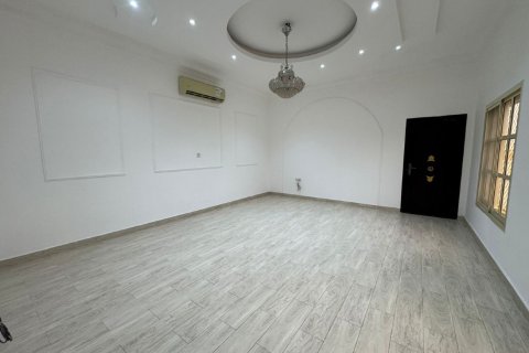 Villa till försäljning i Seih Al Ghubb, Ras Al Khaimah, UAE 5 sovrum, 929 kvm Nr. 735245 - fotografi 9