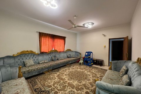 Vila v Ras Al Khaimah, SAE 7 spální, 768 m2 č. 735247 - Fotografia 3