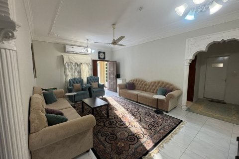 Vila v Ras Al Khaimah, SAE 7 spální, 768 m2 č. 735247 - Fotografia 8