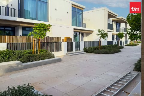 Villa para arrendamento em Dubai, EAU 3 quartos, 125 m2 № 739800 - foto 29