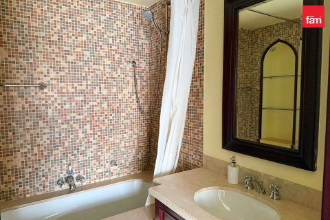 Apartman u gradu Old Town, Dubai, UAE 2 spavaće sobe, 130.2 m2 Br. 739803 - Slika 17