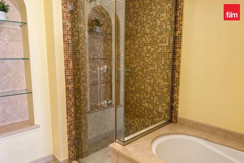 Apartman u gradu Old Town, Dubai, UAE 2 spavaće sobe, 130.2 m2 Br. 739803 - Slika 8