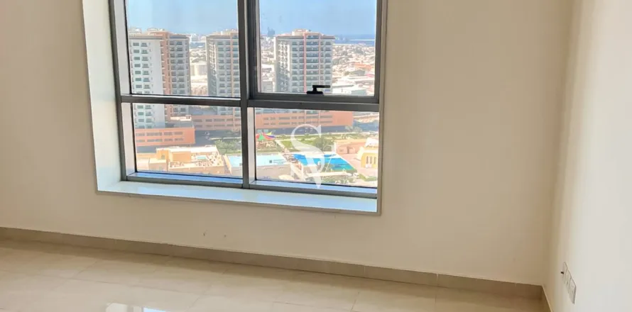 Διαμέρισμα σε Sheikh Maktoum Bin Rashid Street, Ajman, ΗΑΕ 3 υπνοδωμάτια, 210 τ.μ. Αρ. 657840