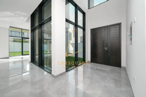 Üürile anda villa asukohaga Al Furjan, Dubai, AÜE: 4 magamistoaga, 548 m² Nr 718146 - pilt 13