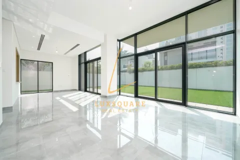 Üürile anda villa asukohaga Al Furjan, Dubai, AÜE: 4 magamistoaga, 548 m² Nr 718146 - pilt 2
