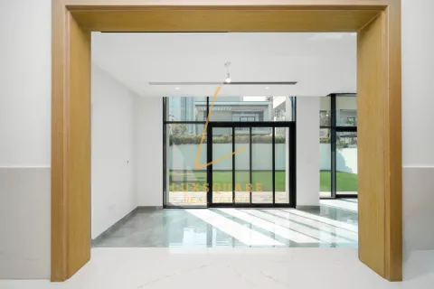 Üürile anda villa asukohaga Al Furjan, Dubai, AÜE: 4 magamistoaga, 548 m² Nr 718146 - pilt 8